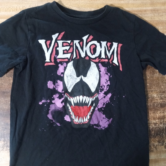 Marvel Venom Black Kids T-Shirt Size 6/7 - Picture 1 of 3